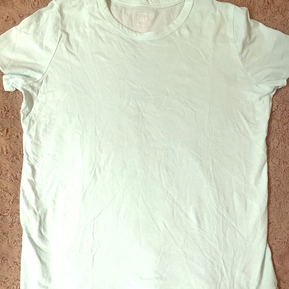Gap T-shirt